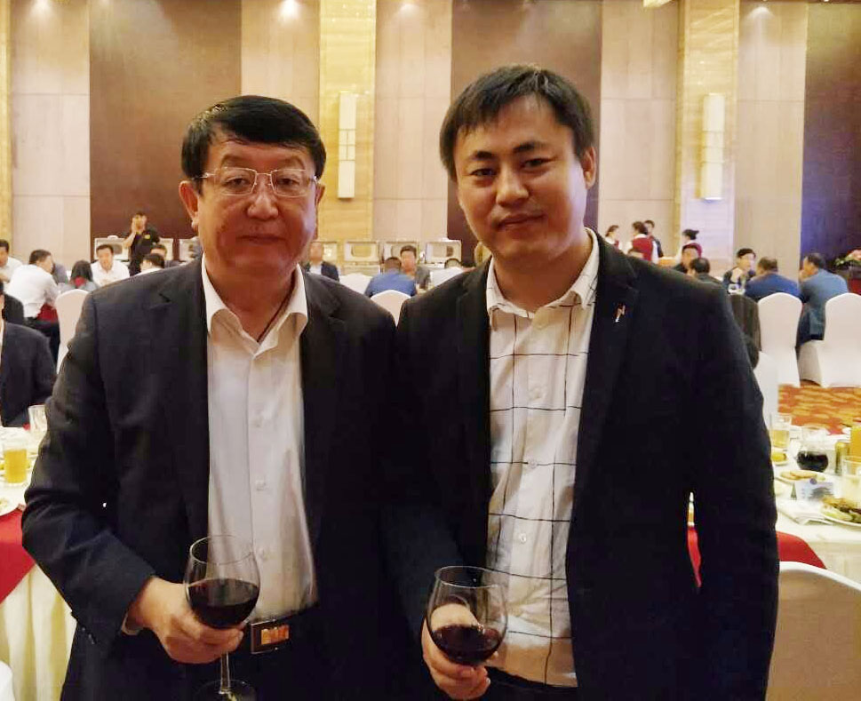 北京巨推科技有限公司創(chuàng)始人柴瀟參加定西市委書記唐曉名合影